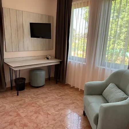 מלון Oleander House And Tennis Club סאני ביץ'