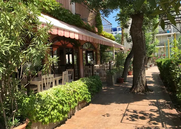 Oleander House And Tennis Club Ξενοδοχείο 3*