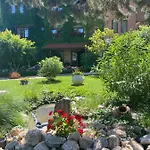 Oleander House And Tennis Club Hotel