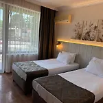 Hotel Oleander House And Tennis Club Sunny Beach