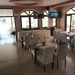 Oleander House And Tennis Club Hotel