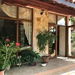 Oleander House And Tennis Club Hotel