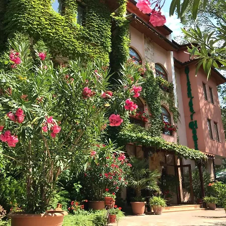 Oleander House And Tennis Club Szálloda 3*