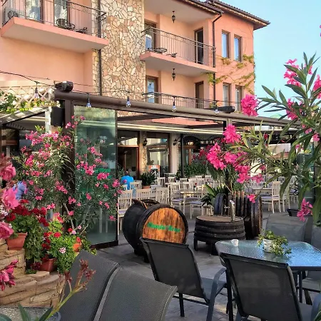 Oleander House And Tennis Club סאני ביץ'