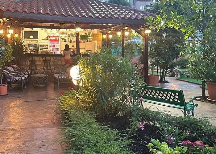 Oleander House And Tennis Club 3*