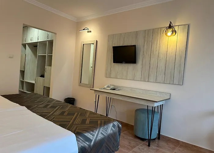 Oleander House And Tennis Club Sunny Beach