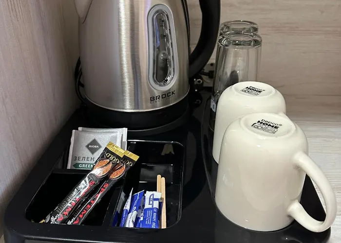 מלון Oleander House And Tennis Club 3*