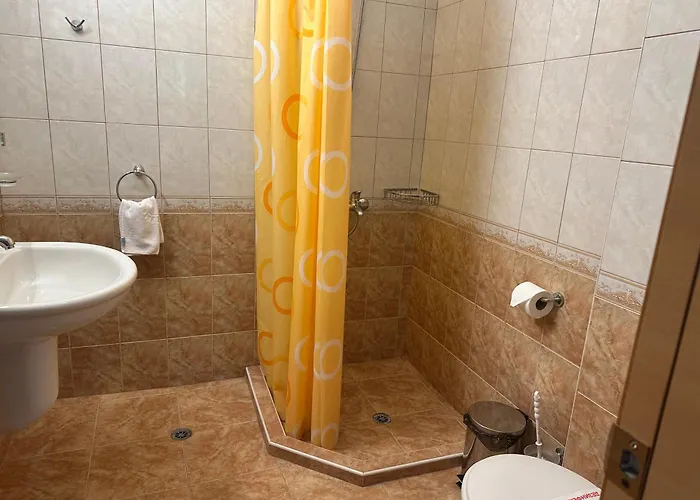 Oleander House And Tennis Club 3* סאני ביץ'