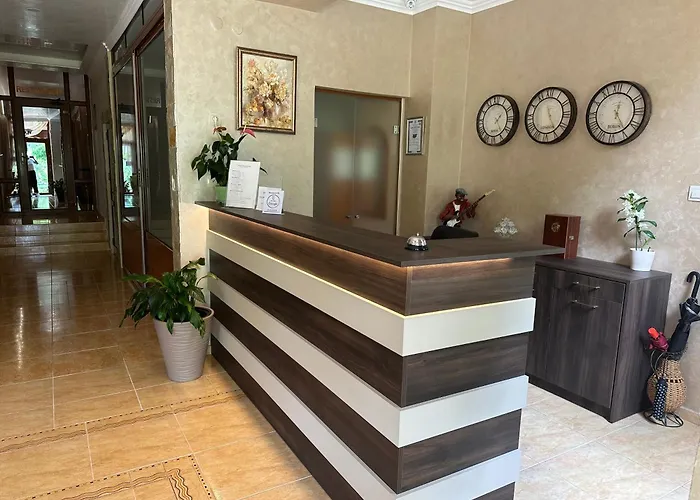 Oleander House And Tennis Club מלון