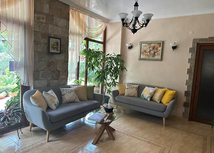 Oleander House And Tennis Club מלון