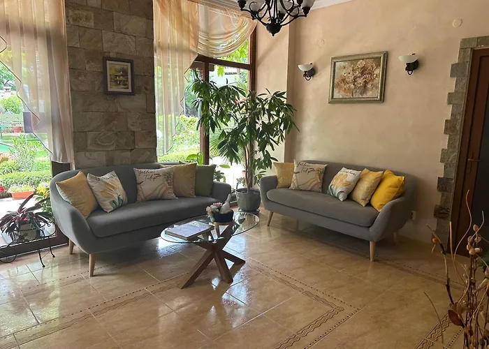 Oleander House And Tennis Club מלון סאני ביץ'