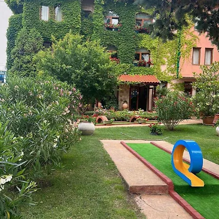 Oleander House And Tennis Club 호텔 3*