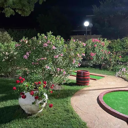 Oleander House And Tennis Club 호텔 3*