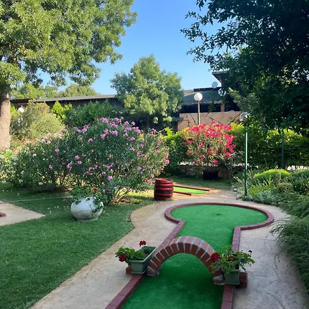 Oleander House And Tennis Club 3* 써니비치