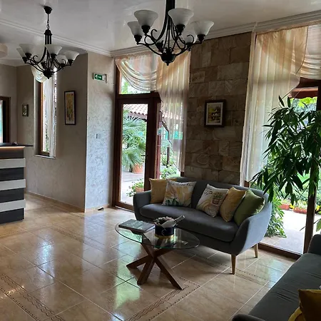 Hotel Oleander House And Tennis Club 3*