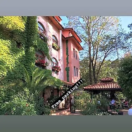 Oleander House And Tennis Club Hotel