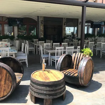 Hotel Oleander House And Tennis Club 3*