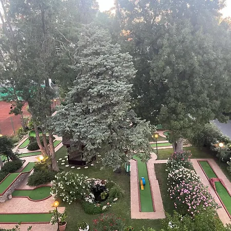 Hotel Oleander House And Tennis Club 3*