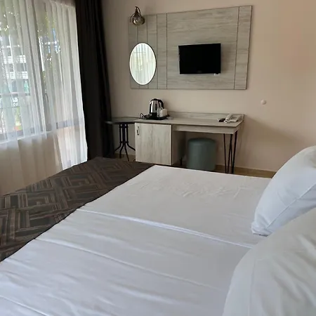 Oleander House And Tennis Club Отель 3*