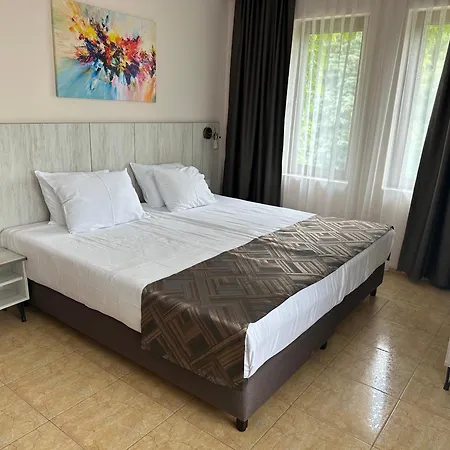 Oleander House And Tennis Club Отель Солнечный берег