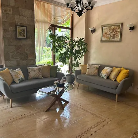 Oleander House And Tennis Club Отель Солнечный берег