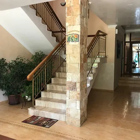 Oleander House And Tennis Club Отель Солнечный берег