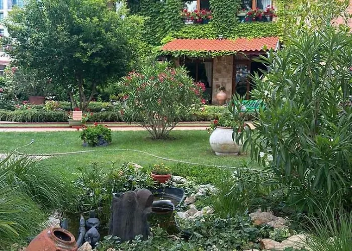 Oleander House And Tennis Club Szálloda Napospart